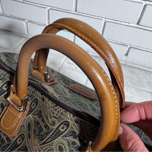 Leonard double handle vintage satchel bag with padlock, no key - Picture 11 of 16